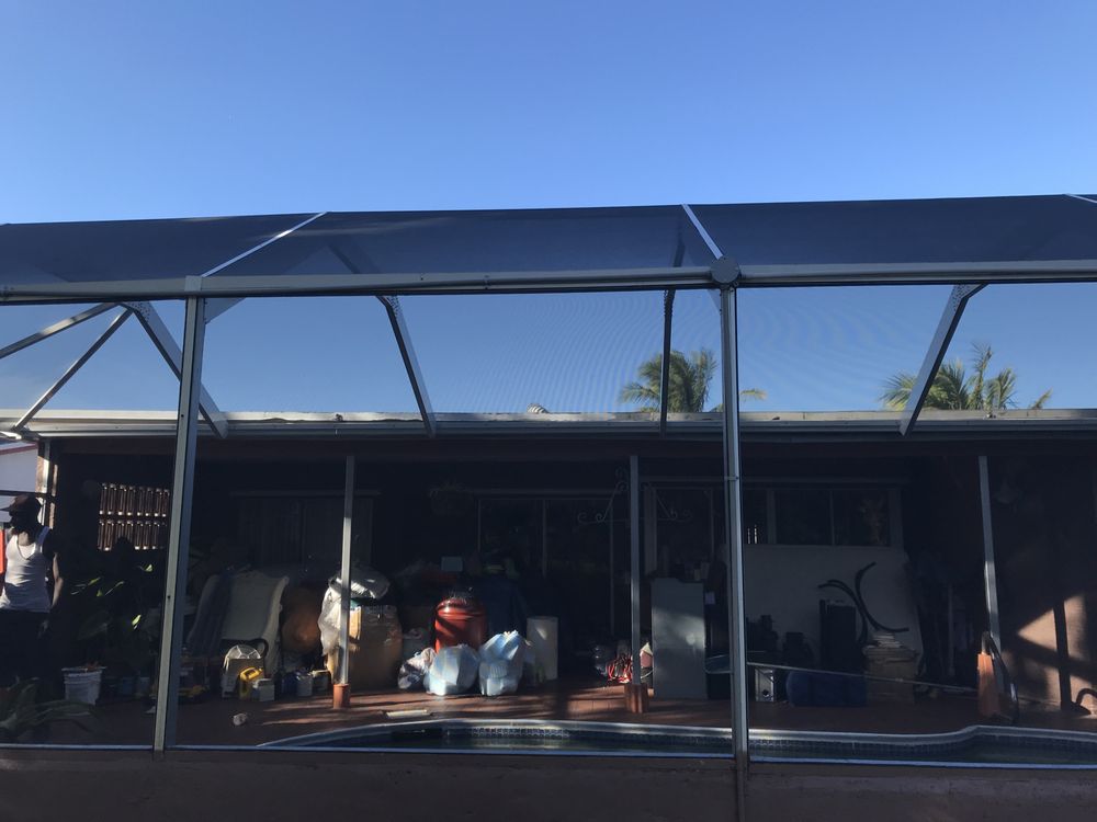 Photo of Screen Inn Patios