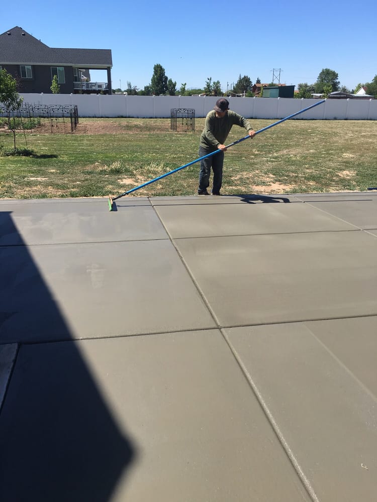 Photo of D & R Decorative Curbing