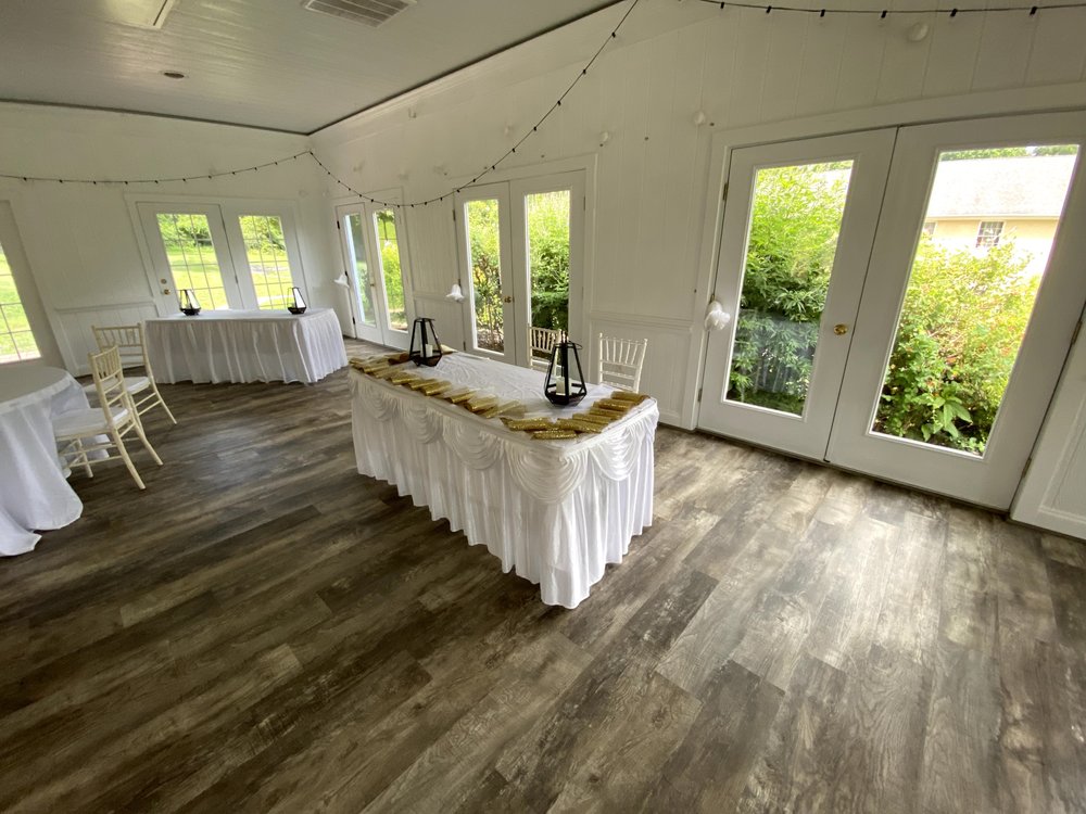 Photo of Stone Manor Boutique Inn