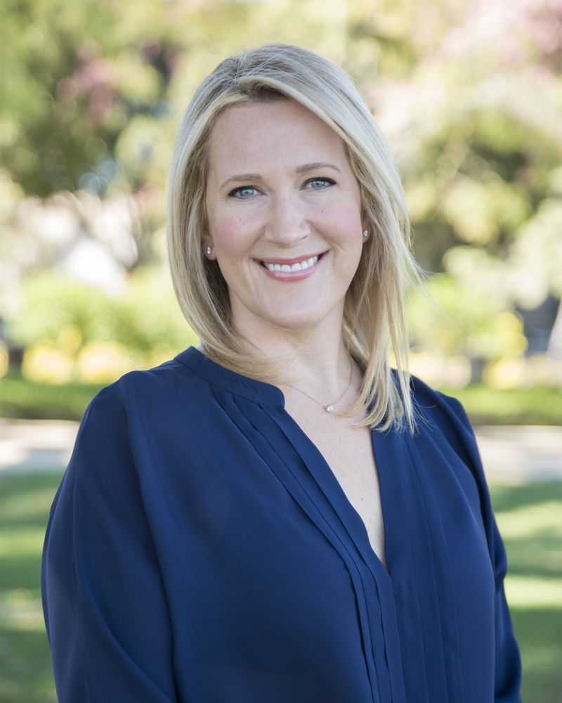 Photo of Stephanie Younger - Compass Real Estate