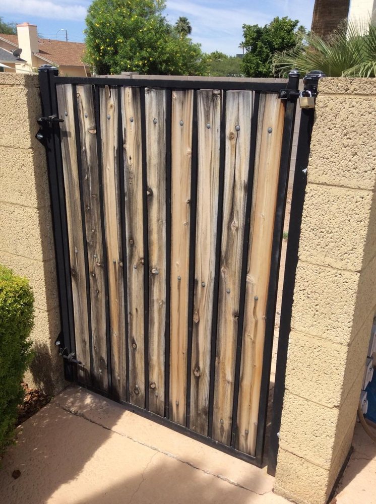 Photo of SavOn Fence