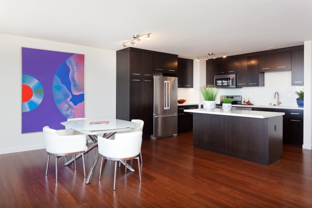 Photo of 1200 Lakeshore Apartments