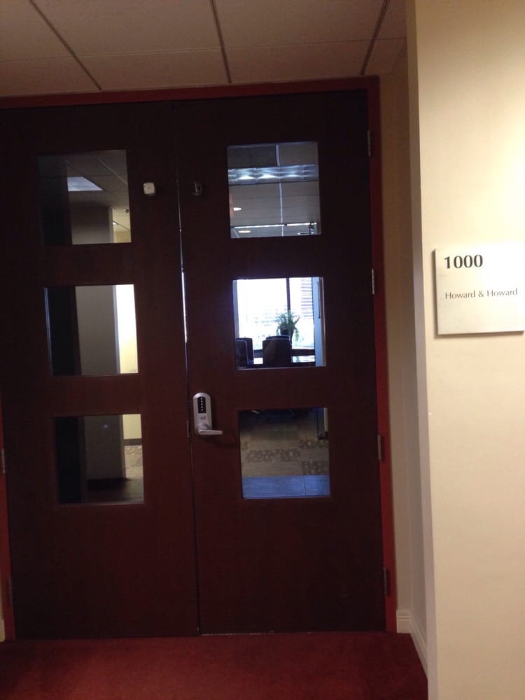 Photo of Matthew Kreutzer - Howard & Howard Attorneys, PLLC