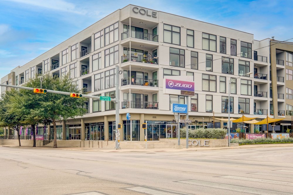 Photo of Cole Apartments