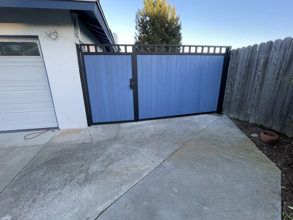 Photo of OC Gates