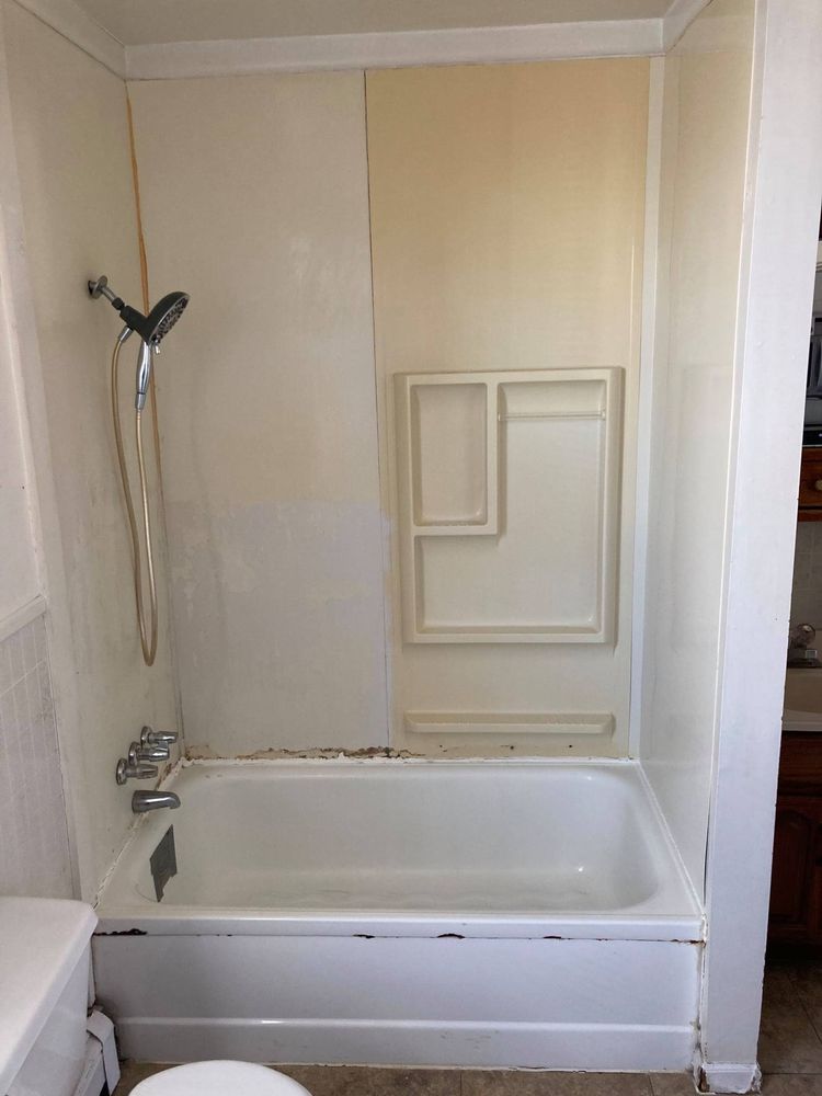 Photo of Desirable tub & Showers
