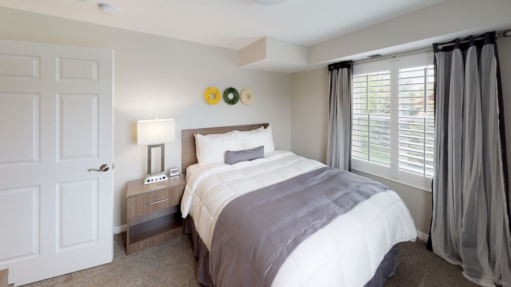 Photo of River Oaks Apartments