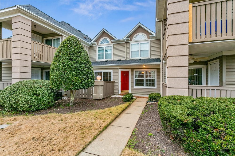 Photo of Anna Margiano - Howard Hanna Real Estate Services