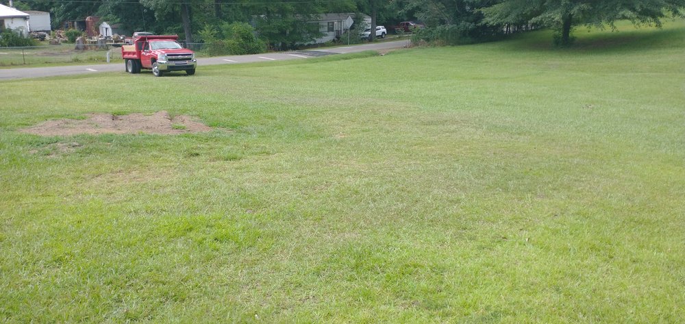 Photo of Little Red's Dirt & Gravel