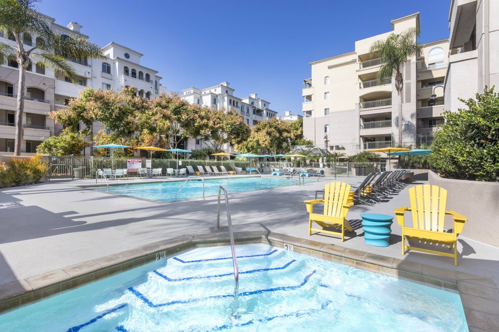 Photo of La Jolla Crossroads Apartments