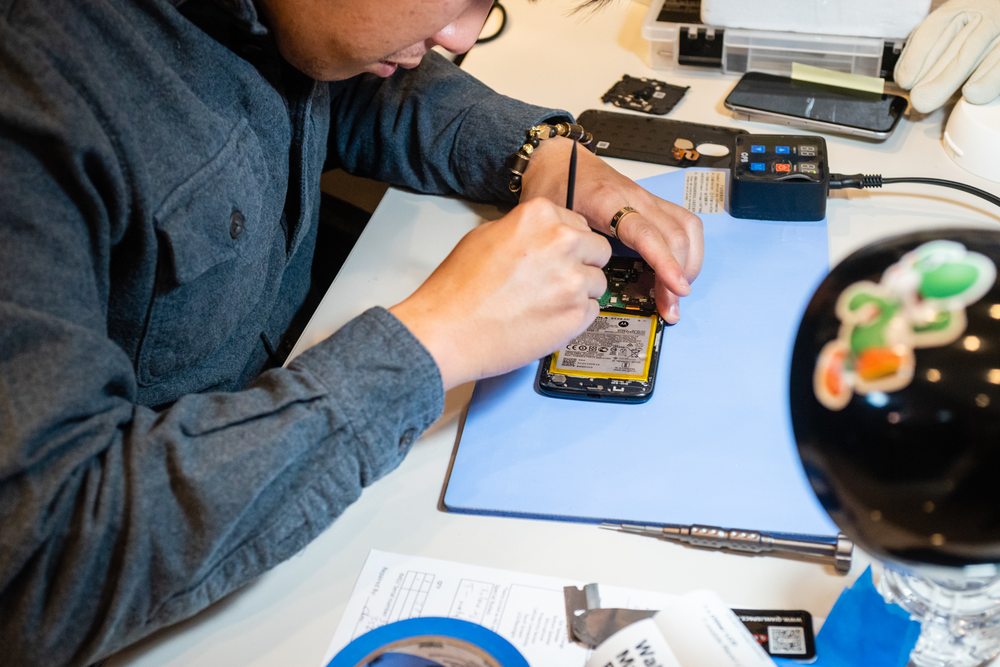 Photo of Oasis Savvy - Keller Phone Repair Expert