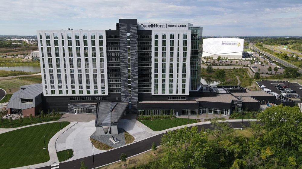Photo of Omni Viking Lakes Hotel