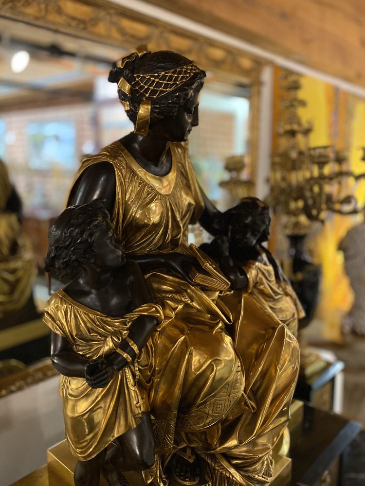 Photo of Agora Galleries