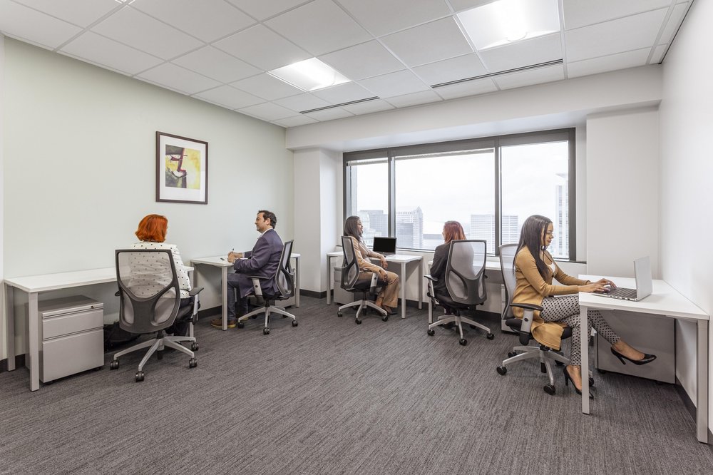 Photo of Flexible workspace in Regus Place St. Charles