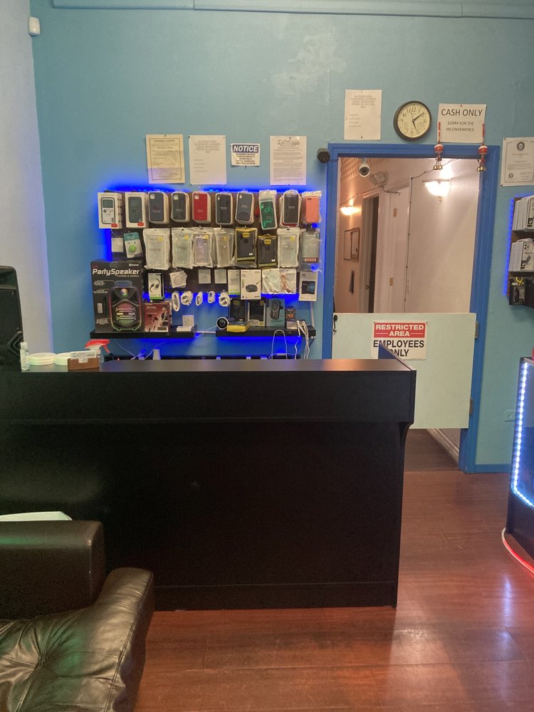 Photo of Premier Telecom iPhone Repair