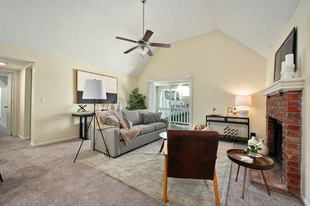Photo of Hunter's Pointe Apartments and Townhomes