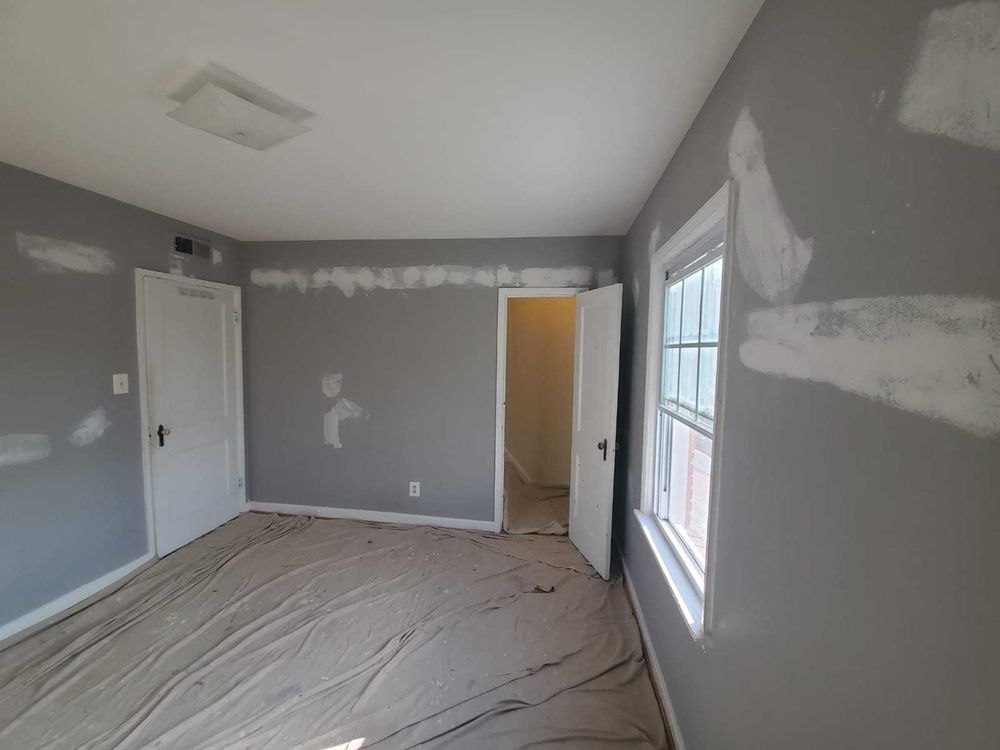 Photo of Cari Painting