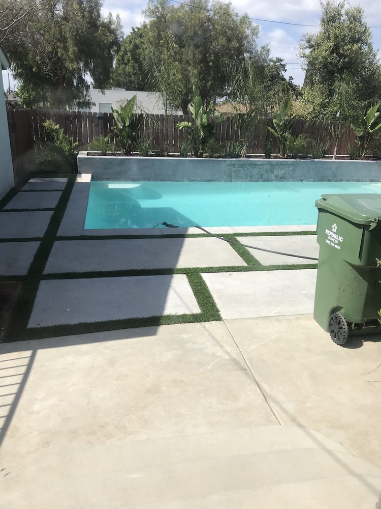 Photo of LUXE H2O Pool Builders