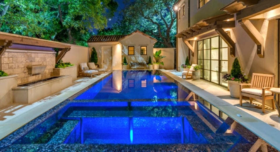 Photo of LUXE H2O Pool Builders