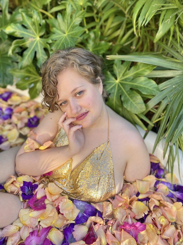 Photo of Flower Bath Retreat By Ingela Floral Design