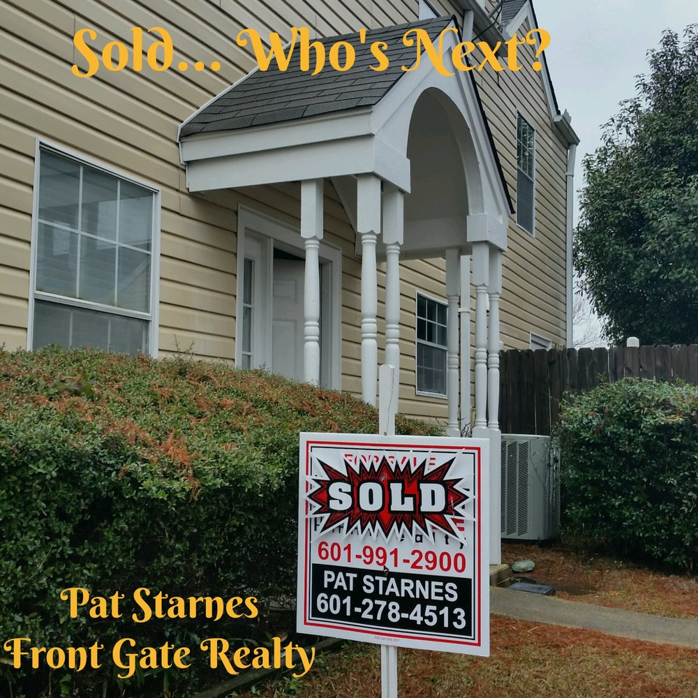 Photo of Pat Starnes - Front Gate Realty