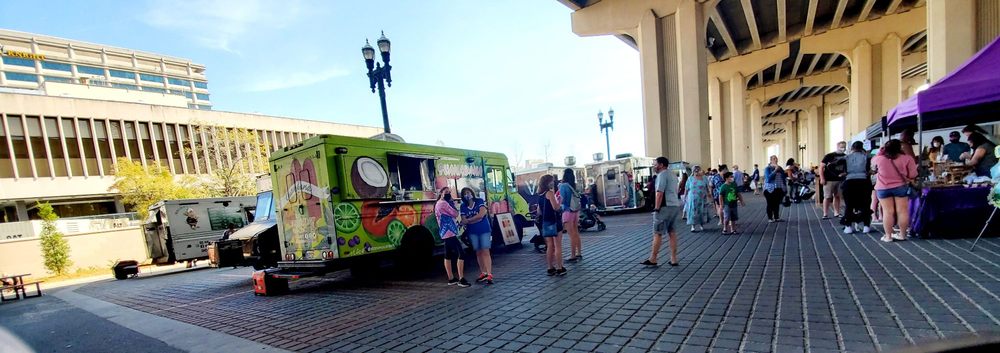 Photo of Riverside Arts Market