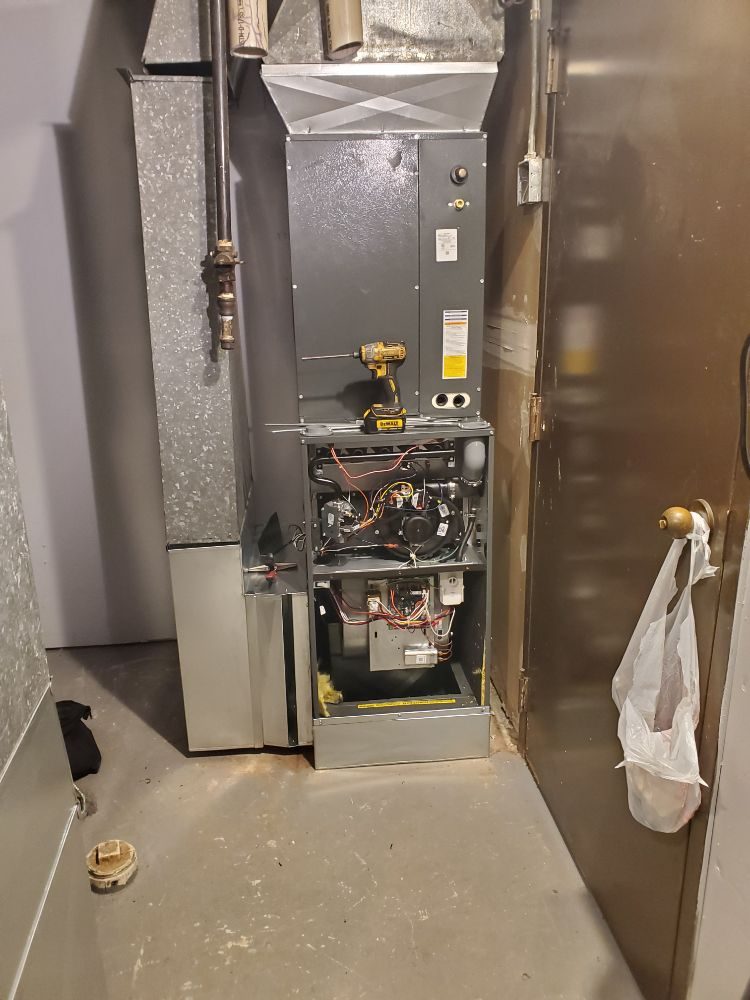Photo of Handz of Gold Heating and Cooling