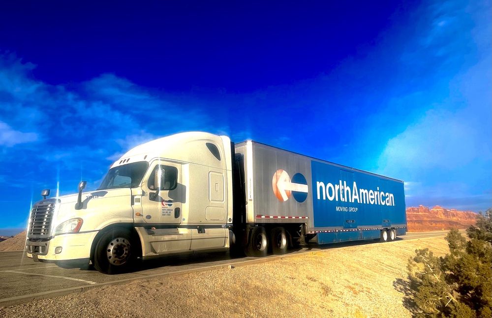Photo of Neutz Sons & Daughters Moving