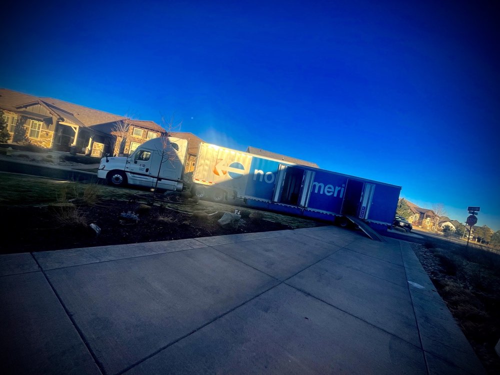 Photo of Neutz Sons & Daughters Moving