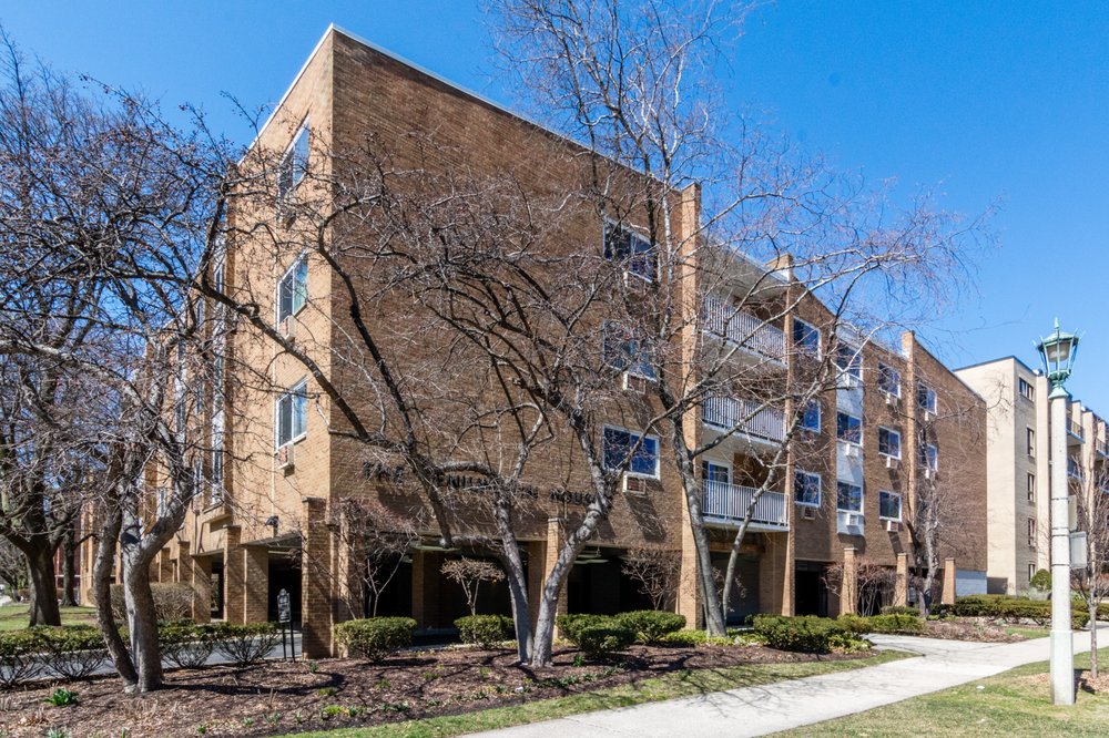 Photo of Roz Byrne - ROZ Real Estate