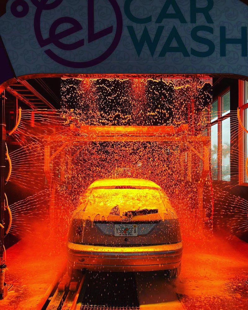 Photo of El Car Wash - South Kendall