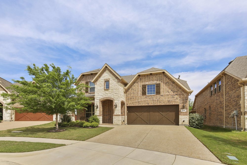 Photo of Vivian Real Estate Group - Compass