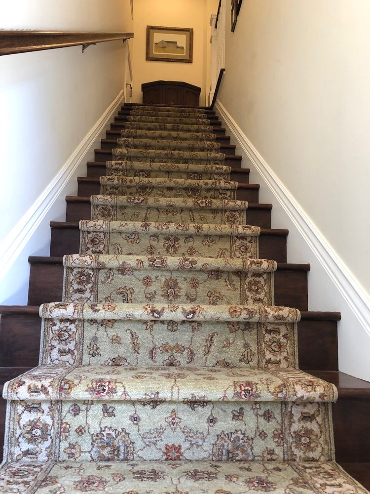 Photo of The Rug Finder