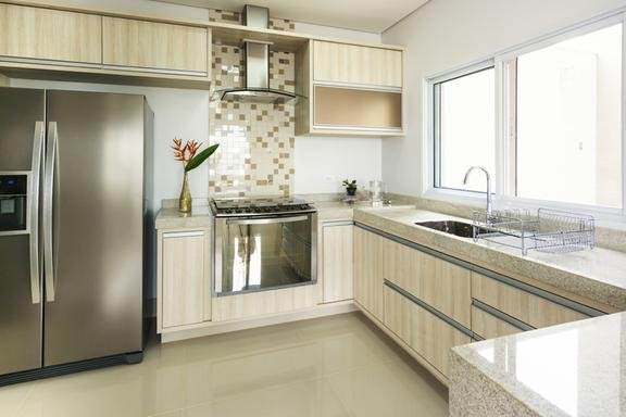 Photo of B & R Hardwood and Tile