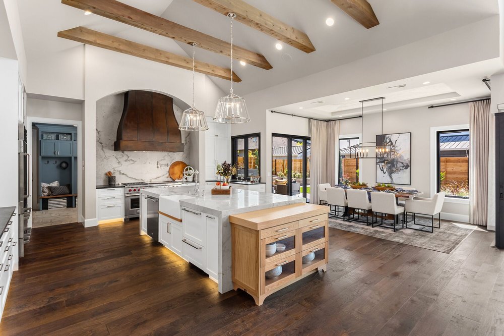Photo of Dreamline cabinets