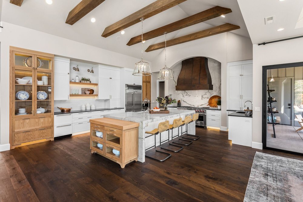 Photo of Dreamline cabinets