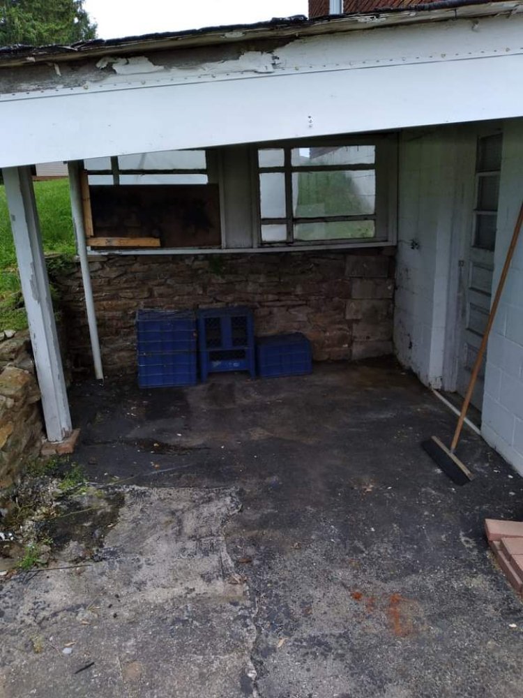 Photo of Cree's Junk Removal