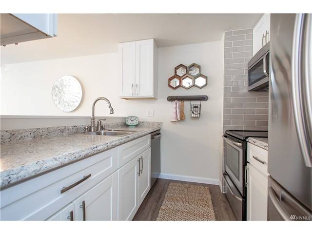 Photo of Carrie Foley- Compass Real Estate