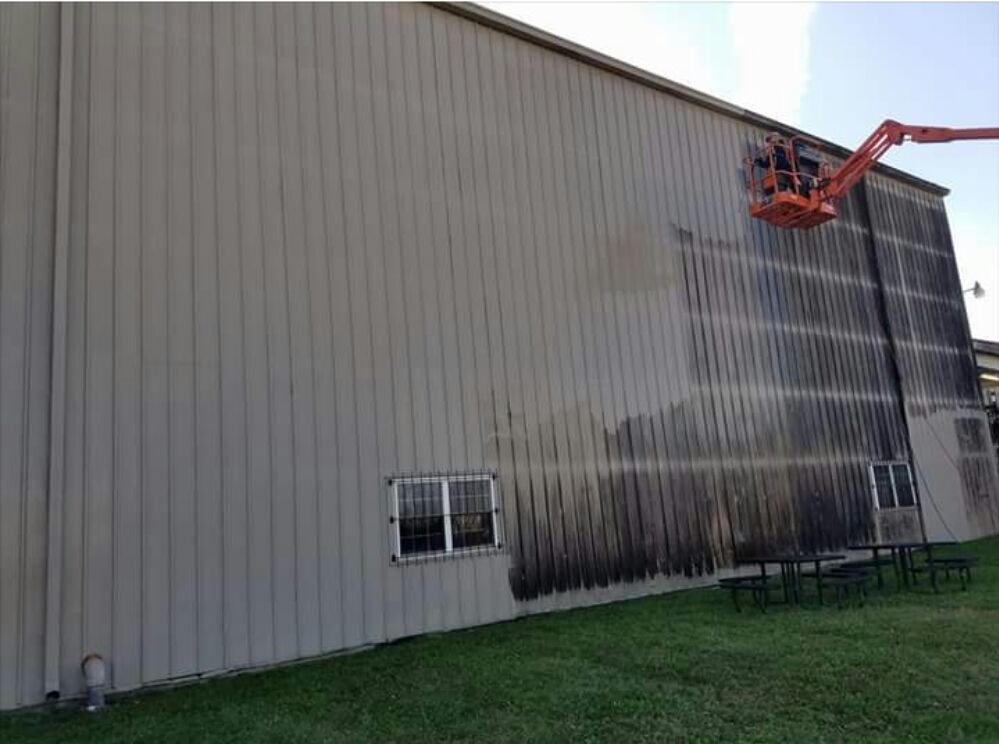 Photo of Shiny side pressure washing