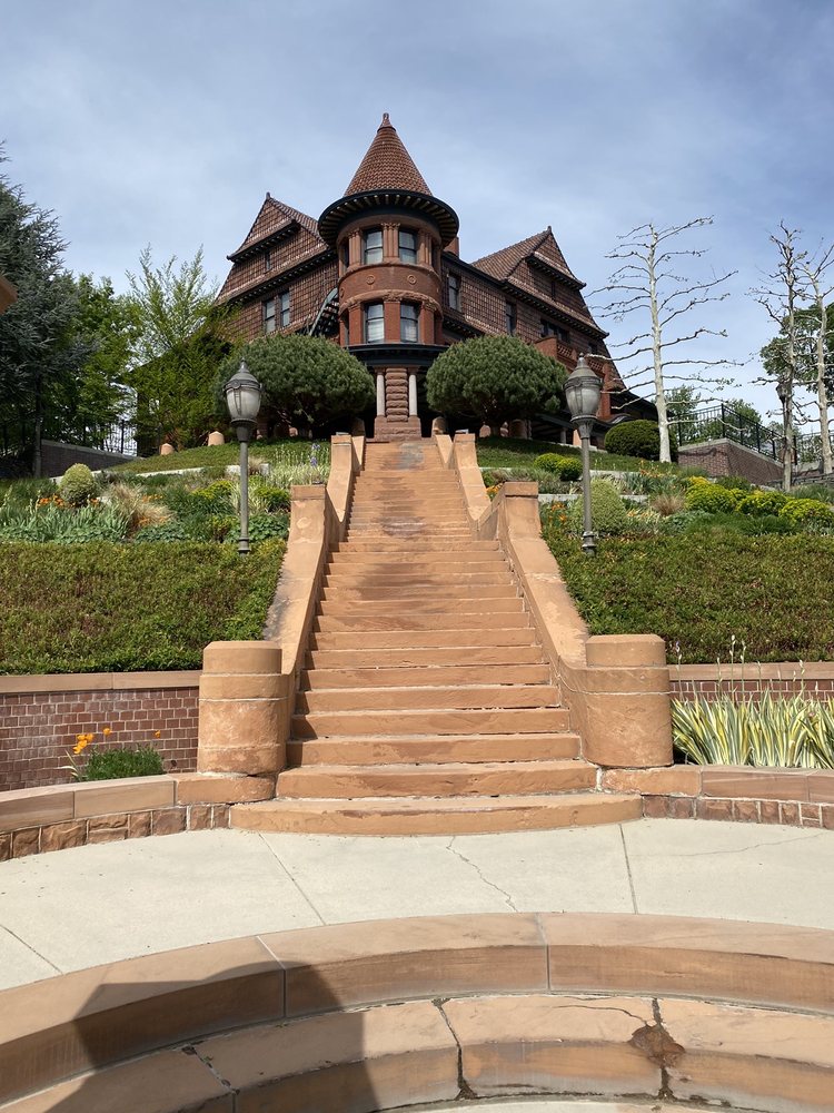 Photo of McCune Mansion