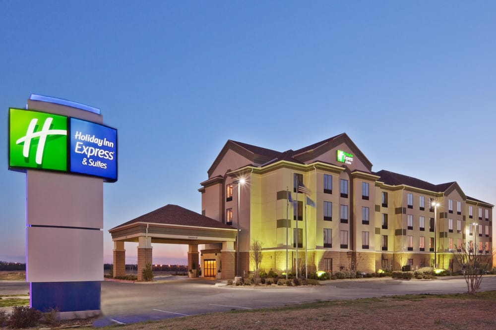 Photo of Holiday Inn Express & Suites Shawnee I-40