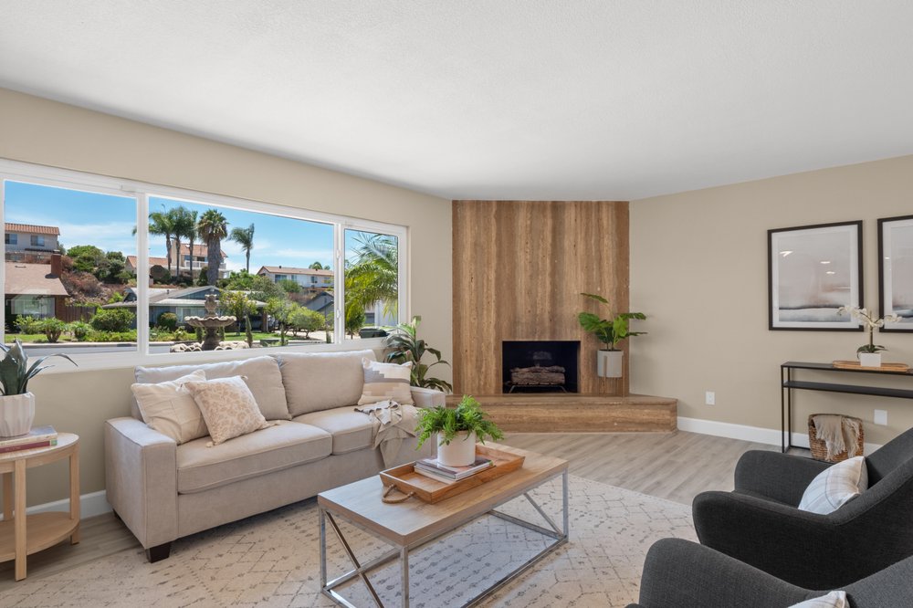 Photo of Shannon Dempsey, Realtor