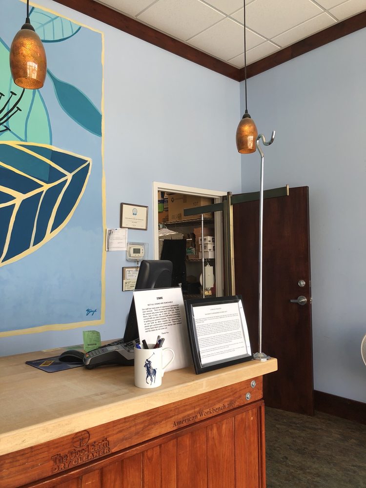 Photo of The Good Earth Dry Cleaner