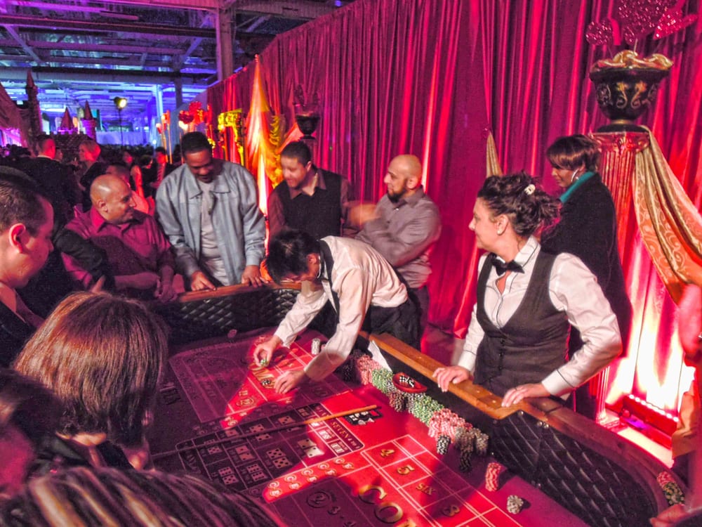 Photo of 21 Fun Casino Party