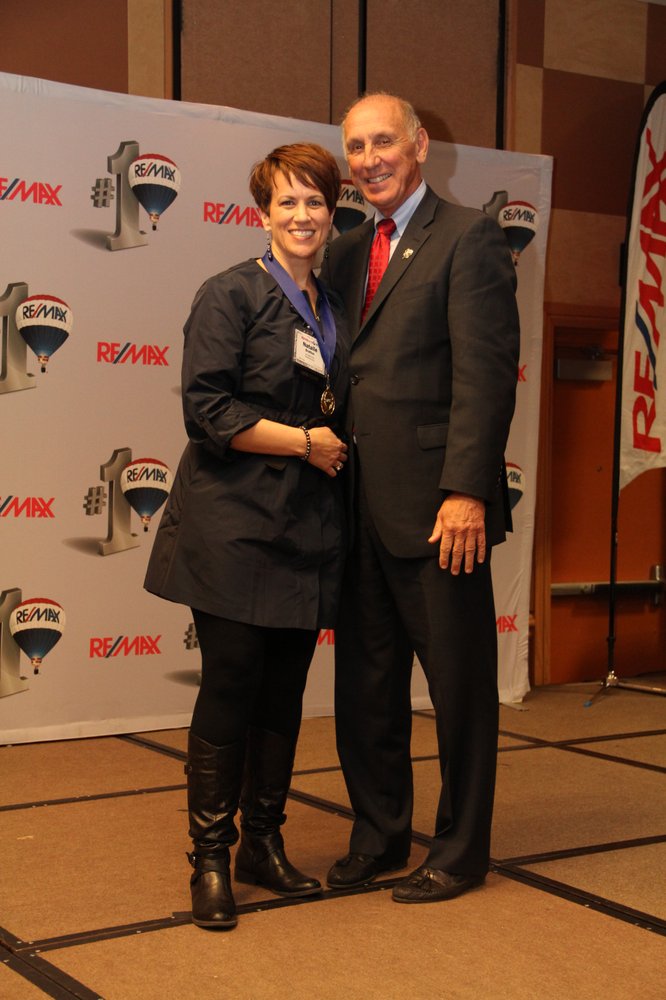 Photo of Natalie Bratton - RE/MAX First