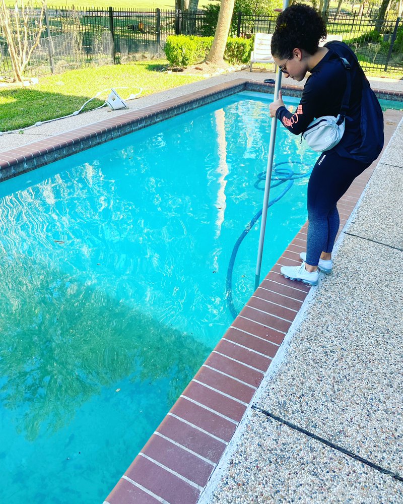 Photo of Blue Springs Pool Service