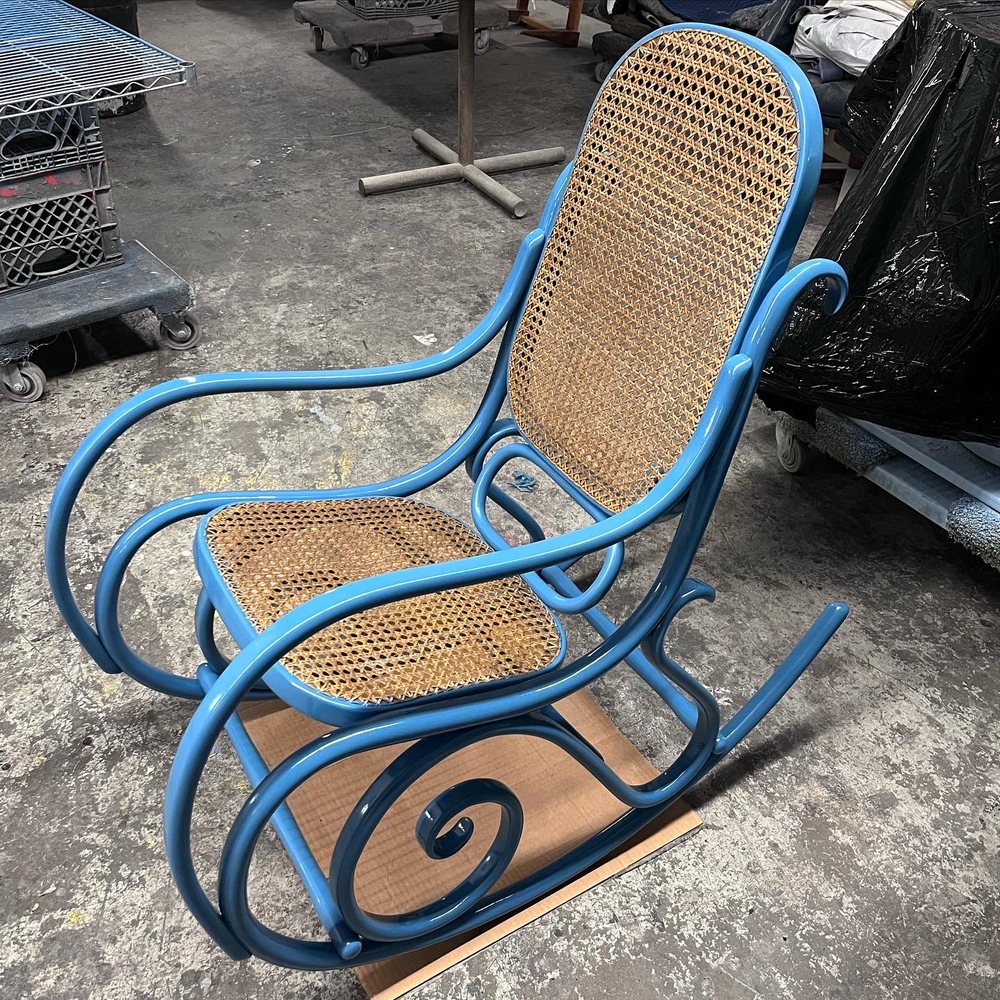 Photo of Oscar's Furniture Refinishing