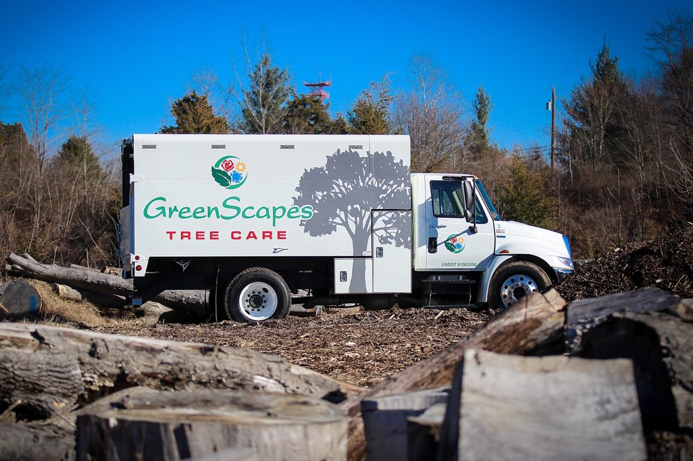 Photo of GreenScapes Lawn and Landscaping