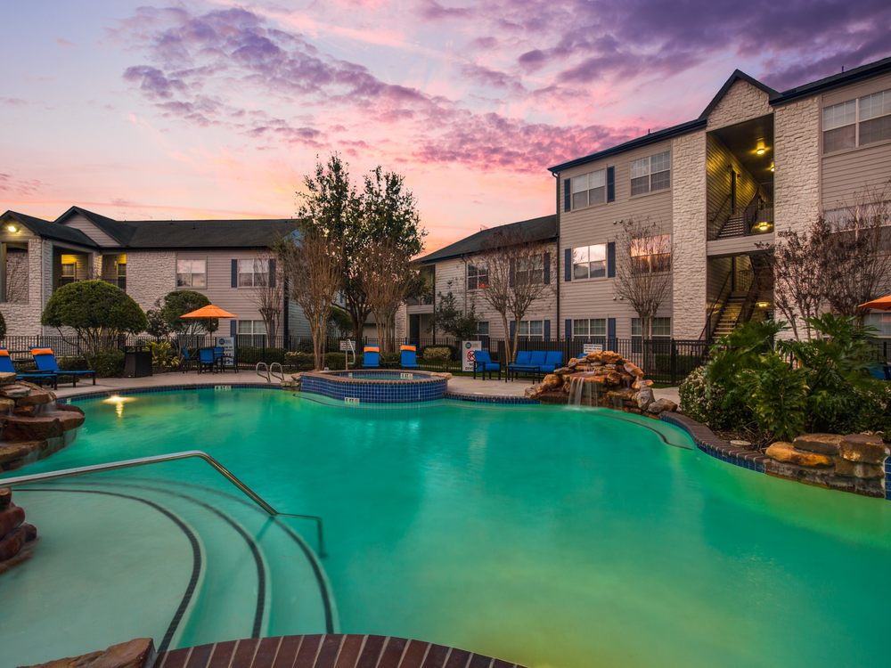 Photo of Oak Grove Apartments