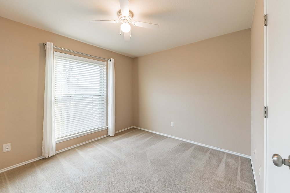 Photo of VeinTwain Herron- Pure Realty